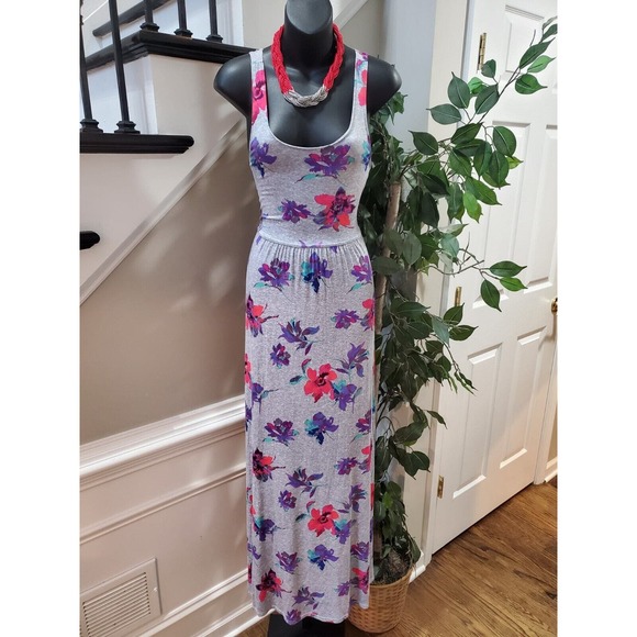 Maxi Dress Women's Gray Floral Rayon Scoop Neck Sleeveless Long Maxi Dress L